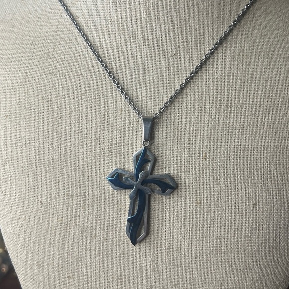 Aluminum Cross Pendant & 20.5” Steel Chain - Picture 6 of 6